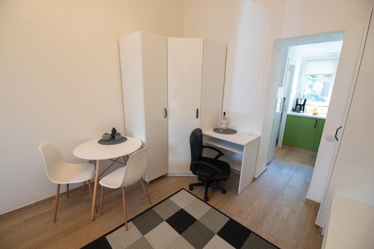 Central Bright Apartment Cluj-Napoca Eksteriør bilde
